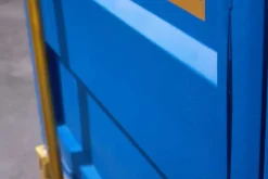 Design Aktenschrank GLOBETROTTER 180cm blau Eisen Container Upcycling Industrial